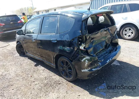 2011 Honda Fit Sport z USA, uszkodzony, nr VIN JHMGE8H67BS009372